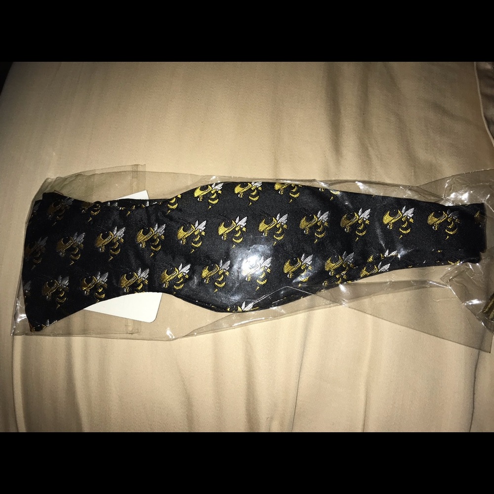 Georgia tech bowtie new nice